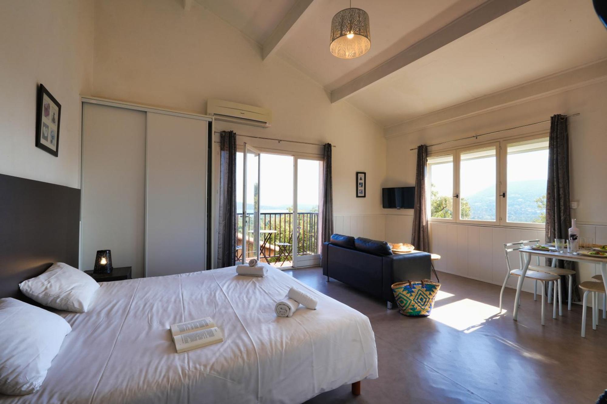 Hotel U Paesolu Sainte-Lucie de Porto-Vecchio Room photo
