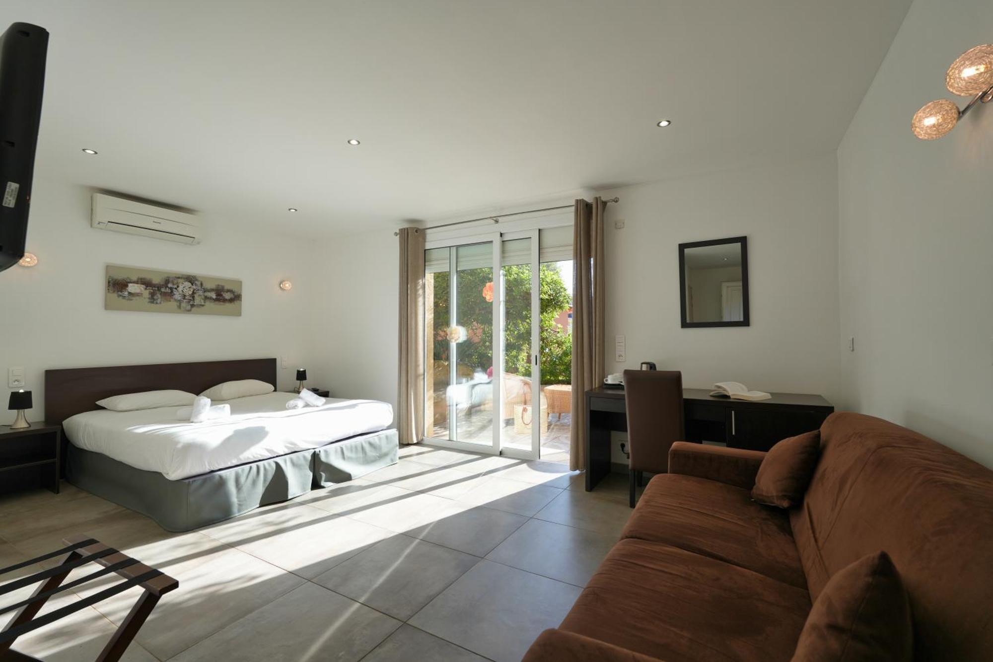 Hotel U Paesolu Sainte-Lucie de Porto-Vecchio Room photo